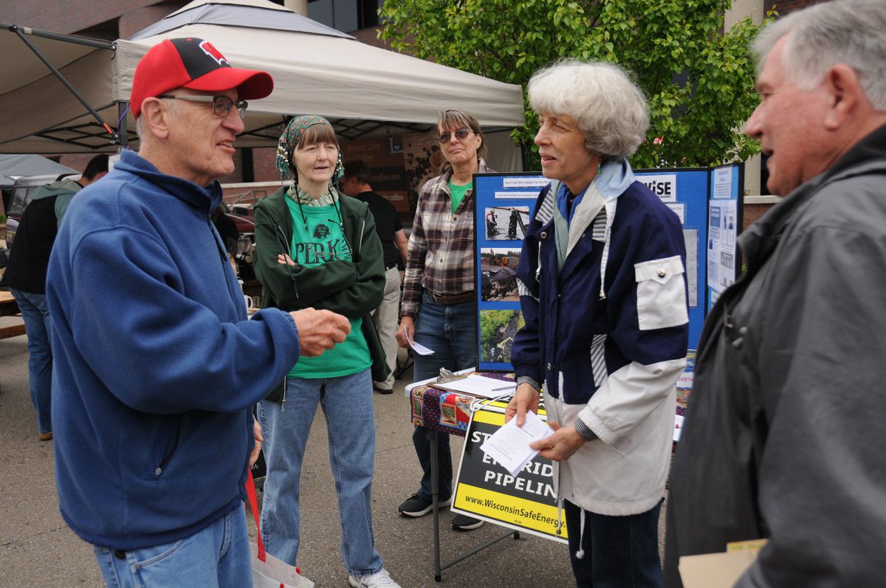 190518_TKaiser-tabling-PH, Wes, Mr Farrell,Kate,Paula